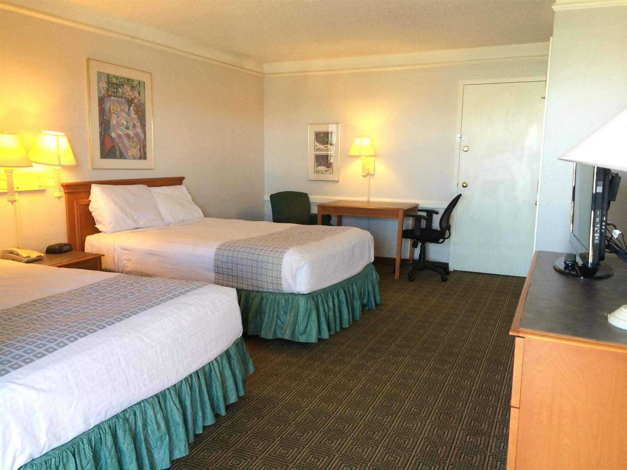Hemp Inn Oklahoma City South Экстерьер фото